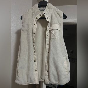 New vest. beige. warm. Classy. Really amazing.